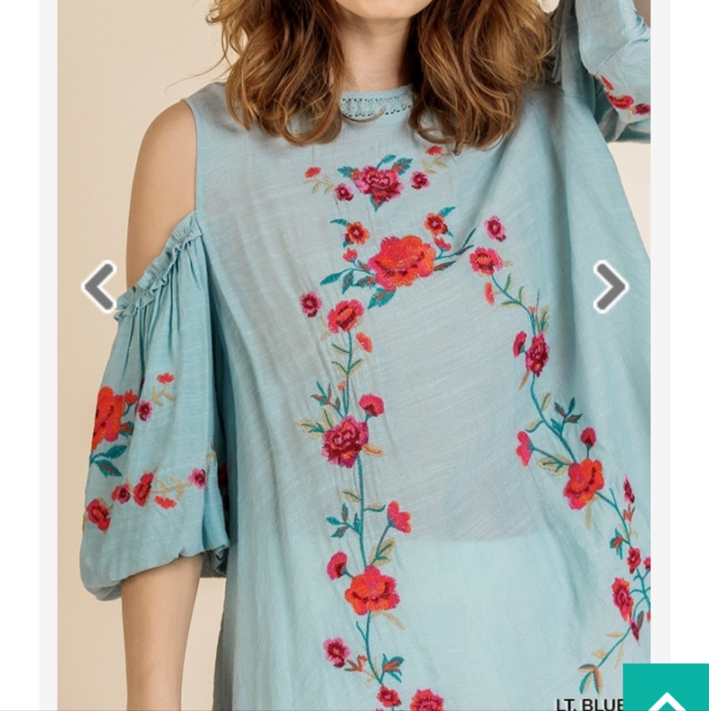 Umgee Lt Blue Embroidered Cold Shoulder